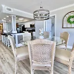 Pelican Walk 308